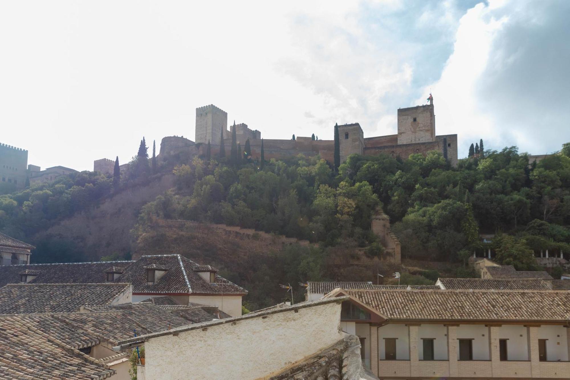 Apartamento Duplex Con Vista A La Alhambra Granada Eksteriør billede